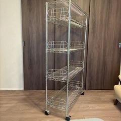 スチールラックの画像