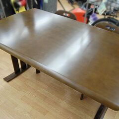 ①4人掛け ダイニングセット 幅135.5×奥行80×高さ71.5cm ダークブラウン テーブル×1 チェア×4 回転チェア 札幌市 清田区 平岡の画像