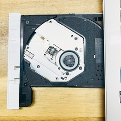 【美品】dynabook サテンゴールド / 8GB SSD256GB / Windows11 ノートパソコン / フルHD Blu-ray テンキー の画像