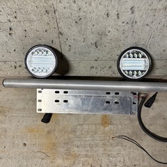 ジムニー フォグランプ ナンバーガード イカリングの画像