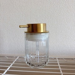 SILVTJÄRN スィルヴシェルン ソープディスペンサーの画像