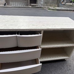 おしゃれで便利なテレビ台の画像