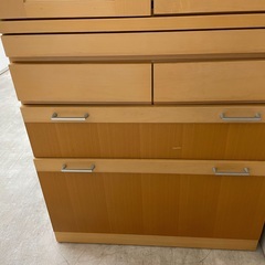 ◇ドリーム尼崎1号館◇【ジモティー割引対象商品】2枚扉食器棚の画像