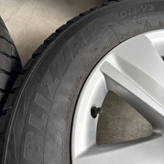 トヨタ純正　80 60 ハリアー　ブリヂストン スタッドレスタイヤの画像