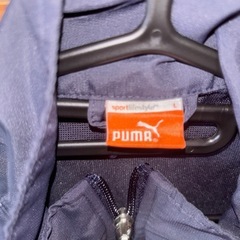 PUMA ジャンパーの画像