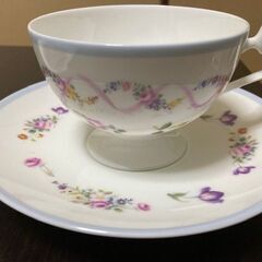 ティーカップ（ペア）の画像