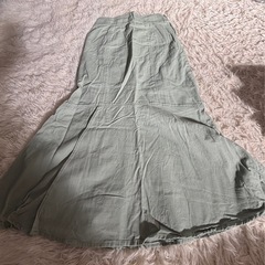 フレアロングスカート