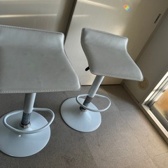 お譲り先きまりました！カウンターテーブル、椅子２脚の画像