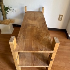 万能棚テレビ台椅子利用可の画像