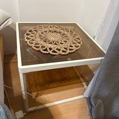 サイドテーブル　の画像