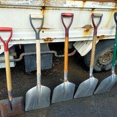 雪かき用スコップ 各種 除雪 シャベル 角スコップ アルミ製 軽量 ※表示価格は最安値になっております。の画像