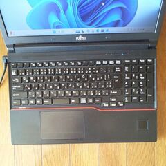 富士通ノートパソコン Windows11 Pro 25H2（最新版） 4GB SSD120GB 15.6インチ ワイド FUTRO MA574 FMVC02002 ／外部DVDドライブ CDSL07U3Sの画像