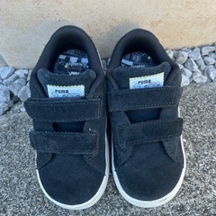 プーマシューズ16cmの画像