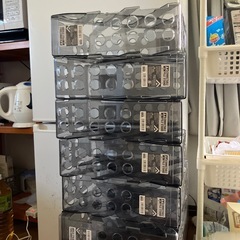 ダイソー　連結できるA4ファイルスタンドCBKの画像