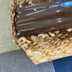 K2511-520 ミッドセンチュリー アンティーク風 3人掛けソファ ゴールド キズ汚れ有りの画像