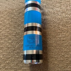 イヴサンローラの画像