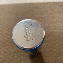 イヴサンローラの画像