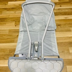 ベビービョルン　バウンサー ホワイト メッシュの画像
