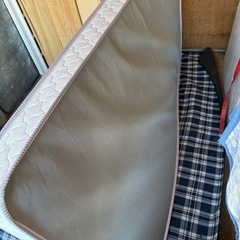 シングルベッド引き出し付きの画像