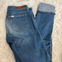 Leeデニムパンツの画像