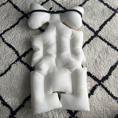 【新品】ベビーカーシート　チャイルドシートマットの画像