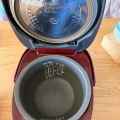 炊飯器の画像