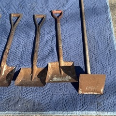スコップとクワの6本セットの画像