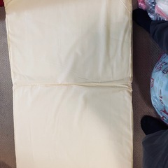 ベビーベッドの画像