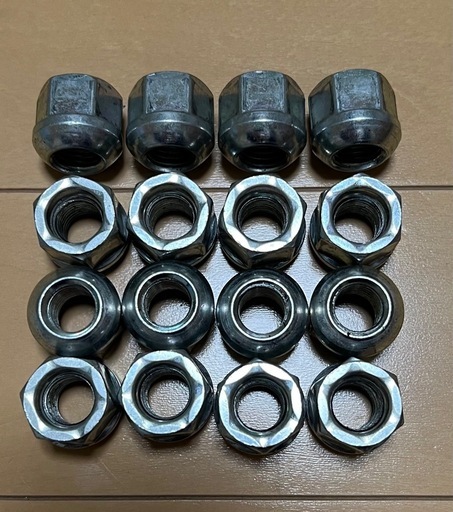 ホンダ　N-VAN純正ホイールキャップ、ナット【中古】