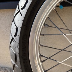 バンバン200(NH41A)フロントタイヤホイール
の画像