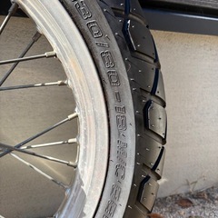 バンバン200(NH41A)フロントタイヤホイール
の画像