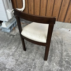 無料　木製の椅子　室内保管品の画像