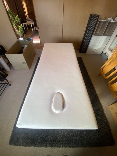 エステベッド　ホワイト　これから始められる方に♪