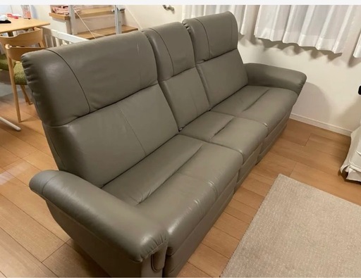 レザー 3人掛け電動リクライニングソファ　Leggett & Plat