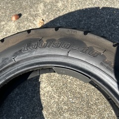 スクーター用タイヤ　100/90-10の画像