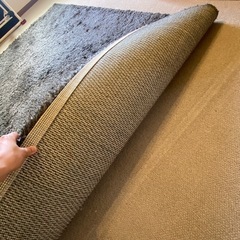 ダークグレーカーペット　高級感あるしっかりしたつくりです♪の画像