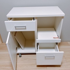 キッチン棚、キッチンボード、レンジラック
の画像