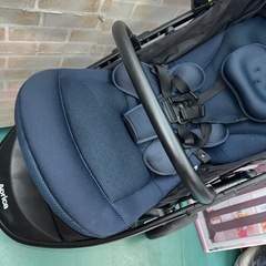 アップリカ　ベビーカー　三輪　スムーヴプレミアム　バギー　新生児からの画像