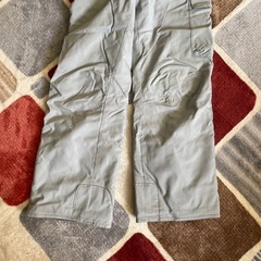 エレッセスキーウェア サングラス 帽子カバンの画像