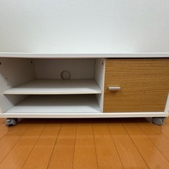 テレビ台の画像