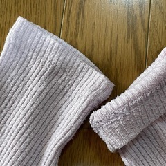 140サイズ女の子　ラベンダー色リブカーディガンの画像