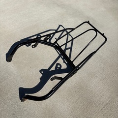 バンバン200(NH41A)リアキャリア　キャリアベース　の画像