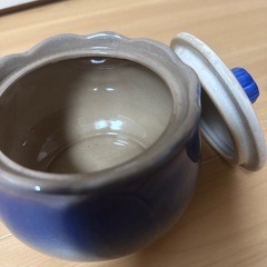 陶器の容器の画像