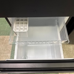 【ジャングルジャングル貝塚店】冷蔵庫　パナソニック　NA-B18C1 2024年製　ブラック　高年式　180L 単身　引っ越し　一人暮らし　家電　便利　冷凍　オシャレ　キレイ　かわいい　コンパクト　スタイリッシュ　Panasonic スリム　貝塚　二色浜　クリーニング済みの画像