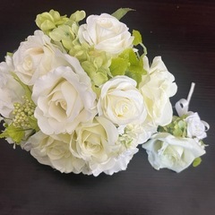 ウェディングブーケ ブートニア 造花の画像