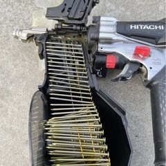 HITACHI 高圧ロール釘打ち機 銀鏡の画像
