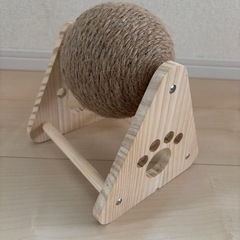 猫 グッズ 金魚鉢とスクラッチボールローラーの画像