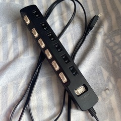 *取引者決定*【12/1まで・取りに来てくださる方】エレコム電源タップ・2つの画像