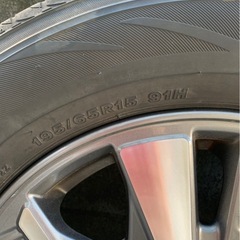 日産セレナC27タイヤ付ホイールの画像