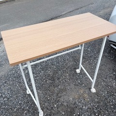 ニトリ折りたたみ　テーブルの画像